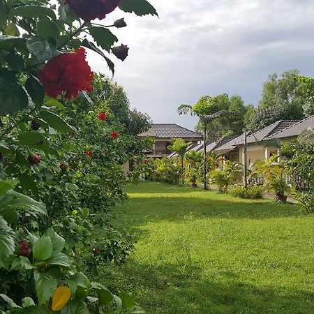 The Moonflower Bungalow Hotel Сиханоуквил Екстериор снимка