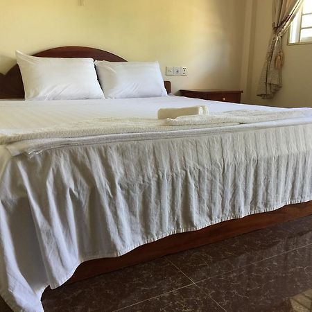 The Moonflower Bungalow Hotel Сиханоуквил Екстериор снимка