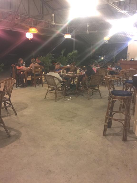 The Moonflower Bungalow Hotel Сиханоуквил Екстериор снимка