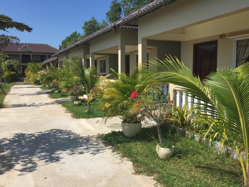 The Moonflower Bungalow Hotel Сиханоуквил Екстериор снимка