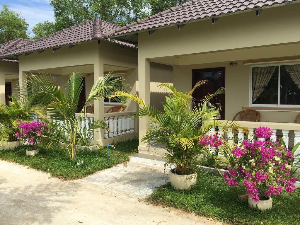 The Moonflower Bungalow Hotel Сиханоуквил Екстериор снимка